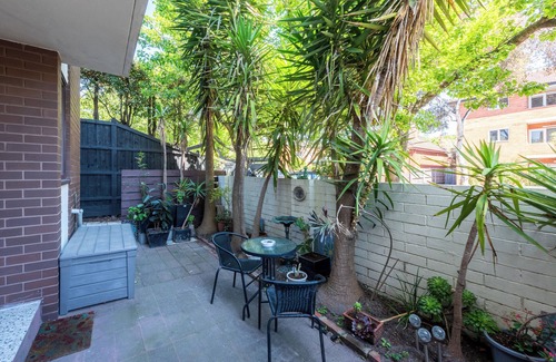 Middle Park Apartment | Beautiful 2-bed Unit in St Kilda West w/Parking