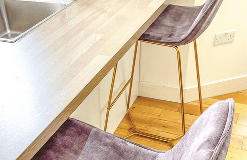 Greenwich Apartment | Beautiful 2-Bed Apartment in London