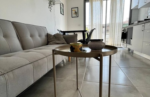 Florentin Apartment | Beautiful 2-bedroom apartment. Modern just a few steps from Bd Rotchild