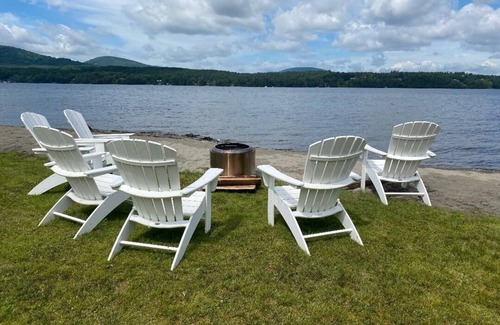 Westmore Cottage | Beautiful 2-Bedroom Cottage on Gorgeous Lake Willoughby
