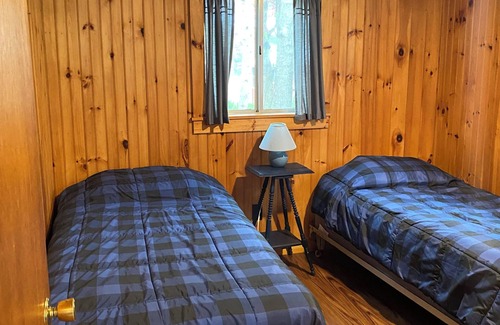 Westmore Cottage | Beautiful 2-Bedroom Cottage on Gorgeous Lake Willoughby