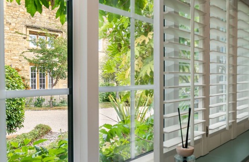 Churchill Apartment | Beautiful 2 Bedroom Cottage in the Cotswolds