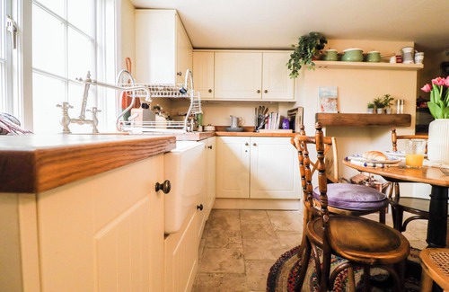 Rivenhall Cottage | Beautiful 2 Bedroom Period Cottage