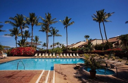 Kihei Apartment | Beautiful 2 Bedroom Oceanview Condo at Maui Kamaole Located at South End of Kihei Adjacent to Wailea Traditional Hawaiian Style