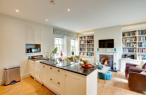 Alnmouth House | Beautiful 2-Bedroom Stone Cottage