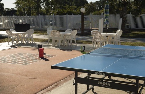 New Bern Apartment | Beautiful 2 bedroom unit at resort, sleeps 8