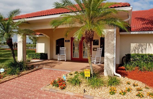 Sebring Apartment | Beautiful 2 bedroom unit at resort, sleeps 6