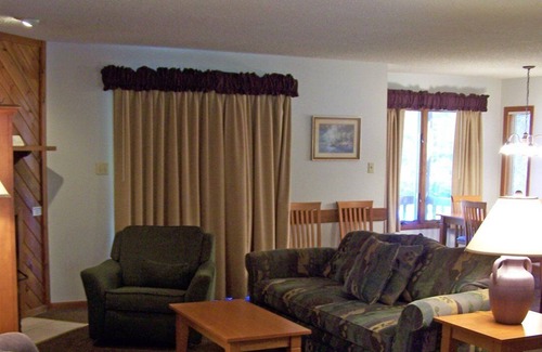 Drums Apartment | Beautiful 2 bedroom unit at resort, sleeps 6