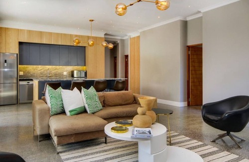 Constantia Cottage | Beautiful 2 bedroom Constantia cottage