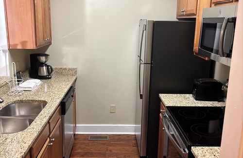 Lackey House | Beautiful 2-BR Townhome in Williamsburg, VA, next door to Water Country USA