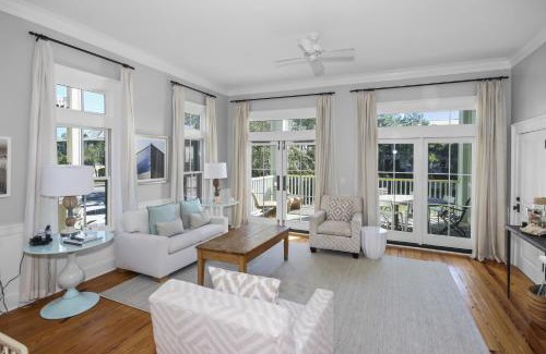 Beach District Apartment | Beautiful 2 BR WaterColor 6 WaterColor Blvd #201 Steps to Beach Club condo