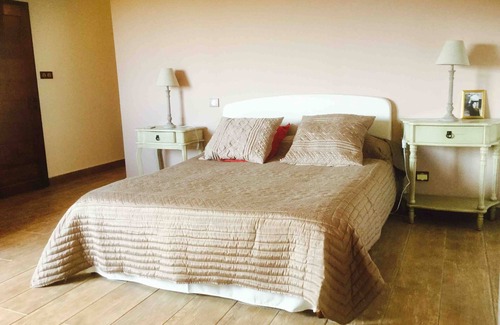 Aleria House | Beautiful 200m2 villa close to the sea