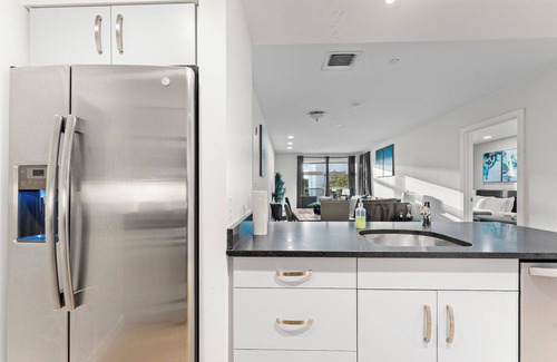 Dorchester Apartment | Beautiful 2BD/2BA in Southend Boston 2336