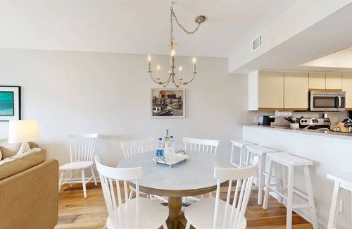 Amelia City Condo | Beautiful 2Bd/2.5Ba Ocean Front Condo. Sleeps 6 - Pet Friendly.