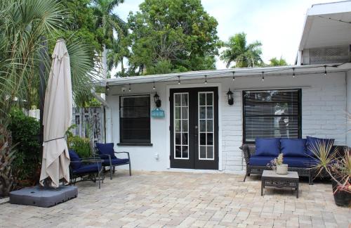 Alabama Grove Terrace House | Beautiful 2bd with River Views & Amazing Sunsets in Ft Myers