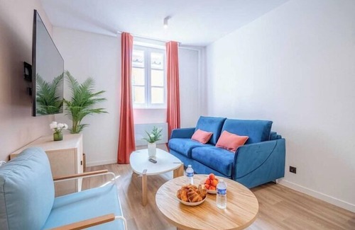 Old Town Apartment | Beautiful 2bdr flat - Hyper centre St Tropez