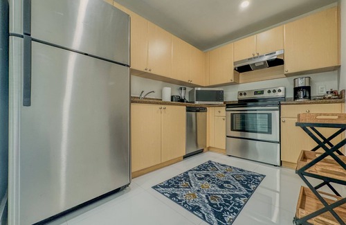 Coral Way Condo | Beautiful 2BE/2BA Renovated Apt in Coral Gables