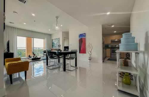Coral Way Condo | Beautiful 2BE/2BA Renovated Apt in Coral Gables