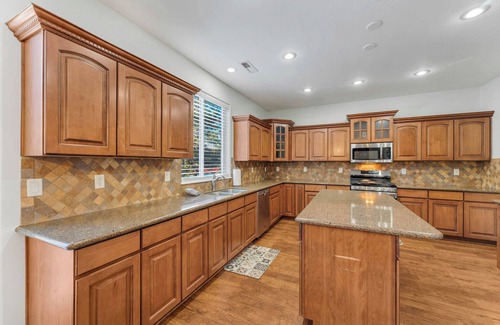 Ponderosa Trails House | Beautiful 3,000sqft Home Perfect For Your Mountain Getaway!