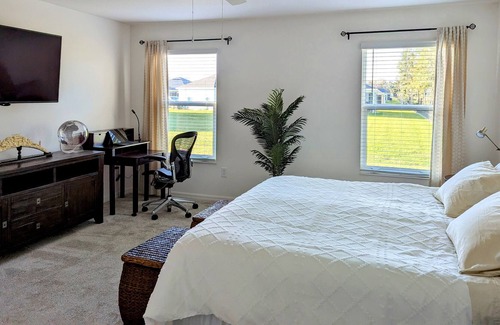Wildwood House | Beautiful 3/2 Open Space and Dog Friendly in The Villages