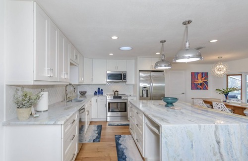 Tarpon Springs House | Beautiful 3/2 w/pool 5 min to beach ! Discount p/mo if affected by Hurricanes