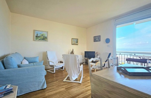 Royan Apartment | Beautiful 3* apartment FONCILLON district, 6 persons, city center, sea view