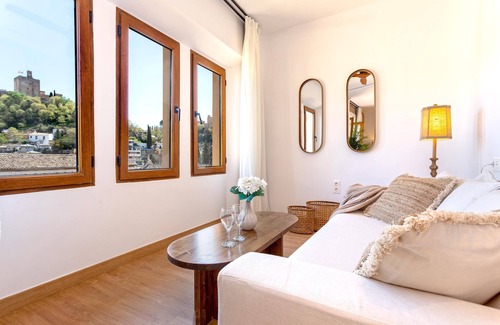 Albaicin Apartment | Beautiful 3 bd apartment. Plaza Nueva IV