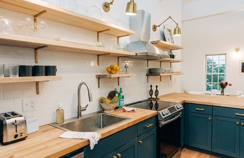 Freeport Apartment | Beautiful 3-Bed 2.5 bath in downtown Freeport