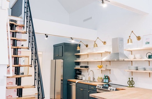 Freeport Apartment | Beautiful 3-Bed 2.5 bath in downtown Freeport