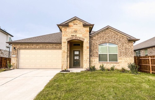 Pflugerville House | Beautiful 3 Bed 2 Bath Home Nearby Lake