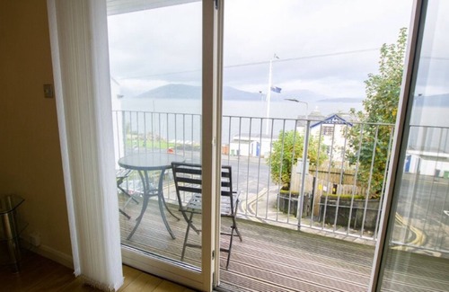 Gourock Apartment | Beautiful 3-Bed Apartment in Gourock