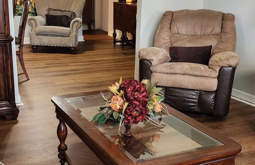 Elizabeth City House | Beautiful 3-bedroom house with AC in Elizabeth City