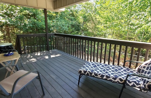 Eureka Springs House | Beautiful 3 bedroom 2 bath home NEAR THE COUNTRY CLUB!