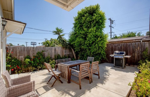 North Clairemont House | Beautiful 3 Bedroom 2 bath home with 3 Cal King size beds!