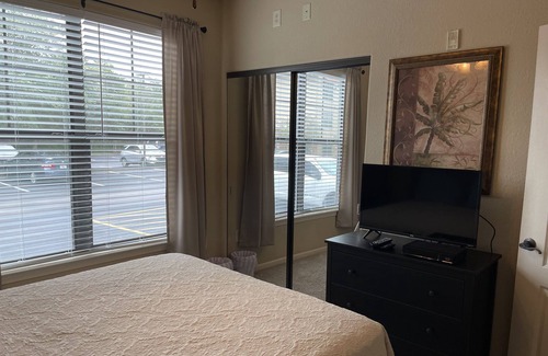 Wellington House | Beautiful 3 Bedroom 3 Bath Ground Floor Condo