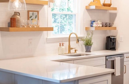 Lynchburg Apartment | Beautiful 3 Bedroom Escape