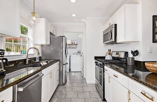 Brevard House | Beautiful 3 bedroom home in Brevard