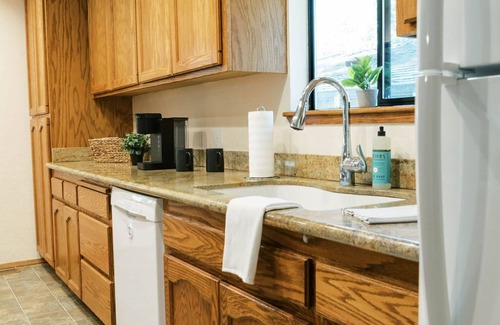 Nevada City House | Beautiful 3 Bedroom Home, 5 Minutes To Downtown Nevada City!