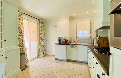 Cap-d'Antibes Villa | Beautiful 3 bedroom villa in Cap d’Antibes with pool, AC, WiFi. Enjoy your stay