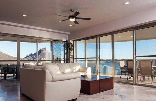 San Carlos House | Beautiful 3 BR Condo w ocean view and resort delight - Playa Blanca by RedAwning