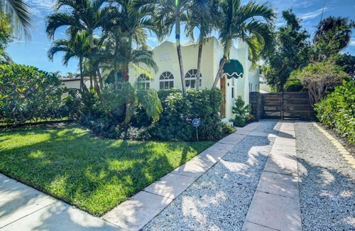 Flamingo Parks Apartment | Beautiful 3 Br. Single family (230651) by Houzlet