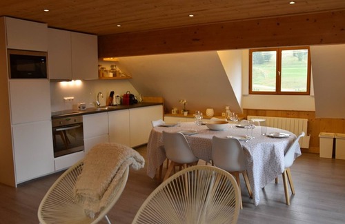 Montgenevre Apartment | Beautiful 3-room flat, equipped kitchen, Wi-Fi, facing the slopes