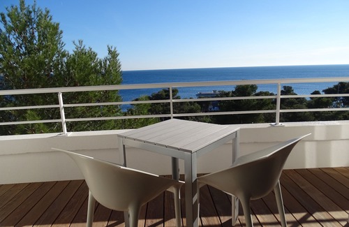 Saint-Raphael Apartment | Beautiful 3 rooms with sea view, air conditioning, internet, pool, 4-6