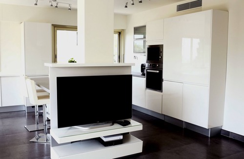 Cap-d'Antibes Apartment | BEAUTIFUL 3 ROOMS QUIET AND BRIGHT SEA VIEW