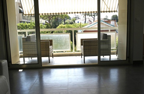 Cap-d'Antibes Apartment | BEAUTIFUL 3 ROOMS QUIET AND BRIGHT SEA VIEW