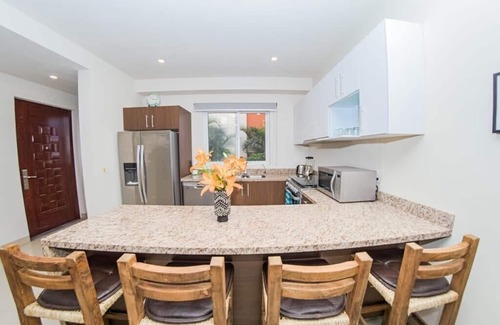 Las Jarretaderas Apartment | Beautiful 3B/2Ba Spacious Ground Corner Condo!