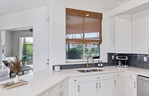 Charlotte Harbor House | 🥇 Beautiful 3bd home with a pool and a hot tub (CH1013)