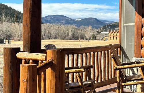 South Fork House | Beautiful 3bed 4bath cabin with Hot Tub. Close to Ski, Golf, Fish, Hike, 4x4