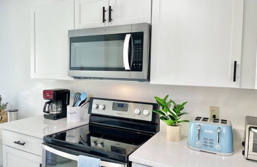 Indian Wells House | Beautiful 3BR House w/Private Pool near Disney