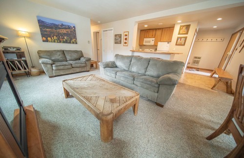 Mountain House Condo | Beautiful 3rd floor condo with an amazing view